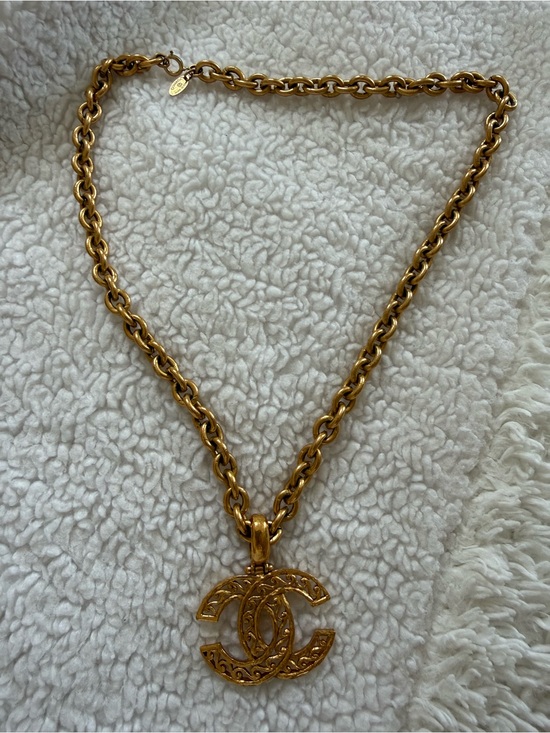 CHANEL Jewelry - CHANEL Gold-Tone Chain Necklace with Ornate Double C Pendant